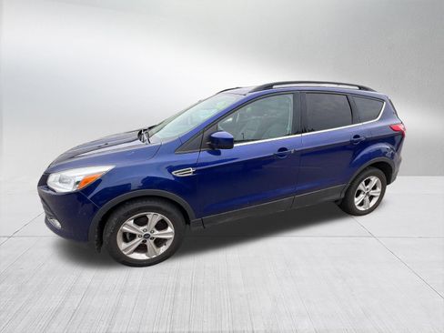 Used 2016 Ford Escape SE w/ SE Leather Comfort Package FWD image 12