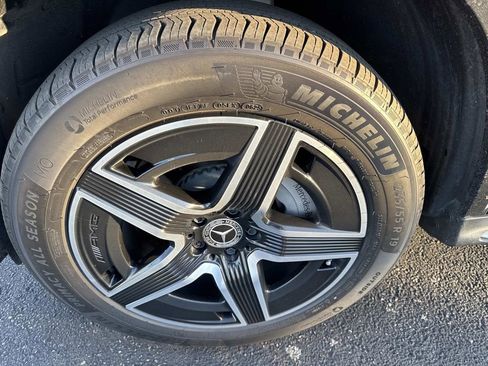 Certified 2025 Mercedes-Benz GLC 300 GLC 300 image 10