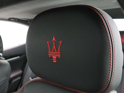 Used 2023 Maserati Ghibli Modena Q4 AWD/4WD image 25