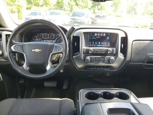 Used 2017 Chevrolet Silverado 1500 LT AWD/4WD image 27