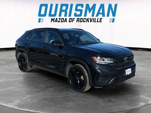 Used 2023 Volkswagen Atlas Cross Sport SEL R-Line image 1