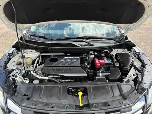 Used 2025 Nissan Rogue SV AWD/4WD image 29