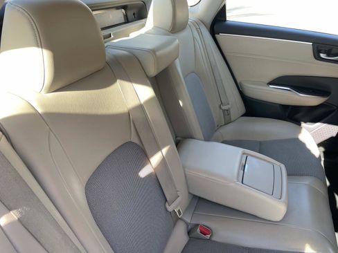 Used 2018 Honda Clarity Plug-In Hybrid image 20