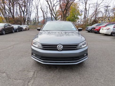 Used 2016 Volkswagen Jetta Sport w/ Lighting Package image 6