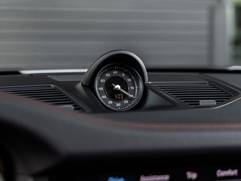 Certified 2026 Porsche 911 Targa 4 GTS image 37