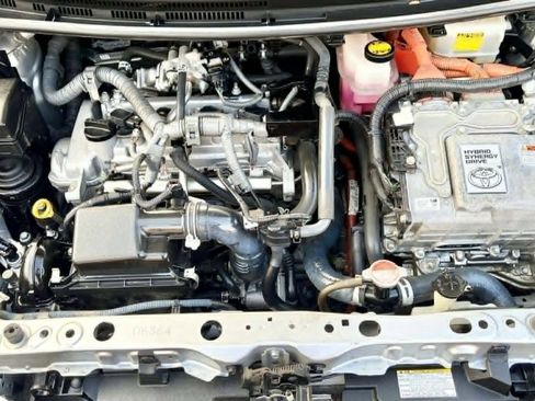 Used 2016 Toyota Prius C Three FWD image 23