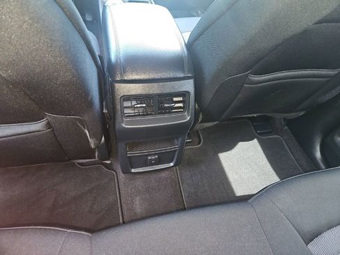Used 2020 Ford Edge SE AWD/4WD image 22