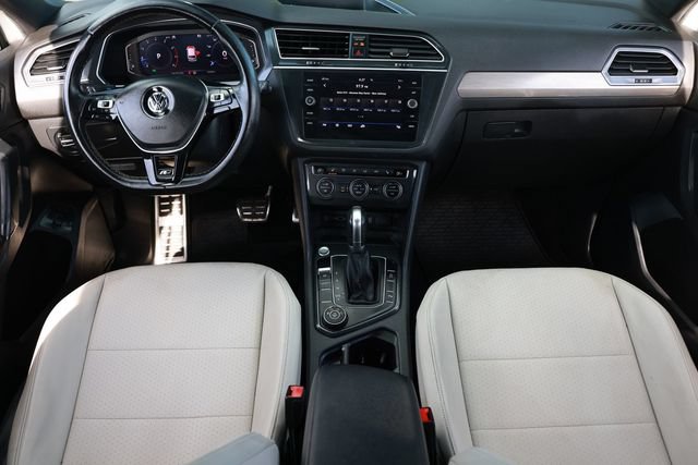 Used 2019 Volkswagen Tiguan SEL Premium R-Line w/ 3rd Row Seat Package AWD/4WD image 2