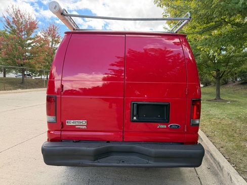 Used 2013 Ford E-250 and Econoline 250 E 250 3dr Cargo Van w/ Commercial Cargo Van Pkg image 5