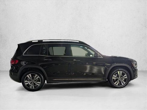Certified 2025 Mercedes-Benz GLB 250 image 26