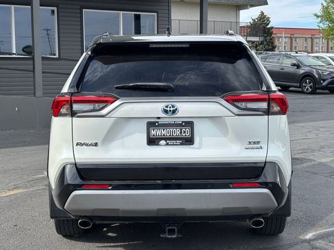 Used 2022 Toyota RAV4 XSE AWD/4WD image 4