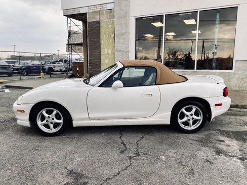 Used 2000 MAZDA MX-5 Miata LS image 4