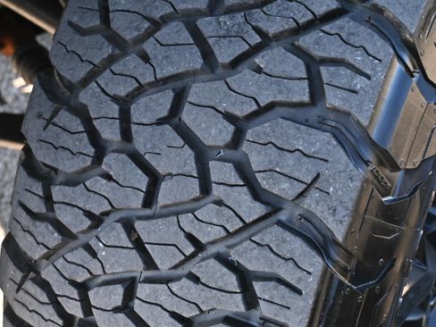 Used 2025 Chevrolet Silverado 2500 LTZ w/ Trail Boss Package image 15