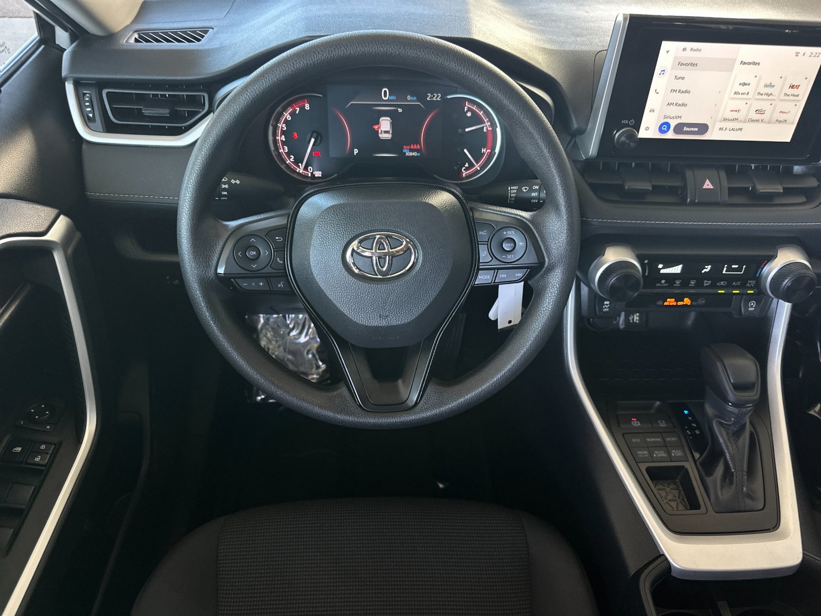 Used 2025 Toyota RAV4 LE AWD/4WD image 13