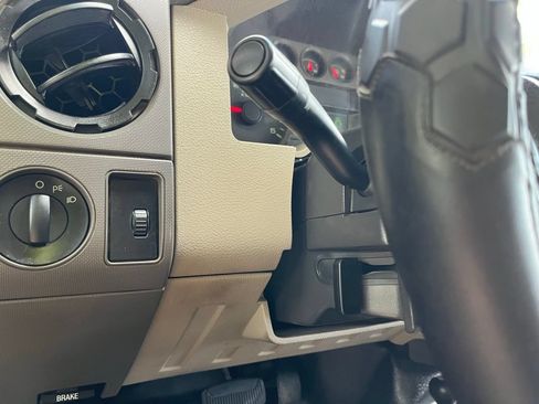 Used 2010 Ford F250 XL AWD/4WD image 28