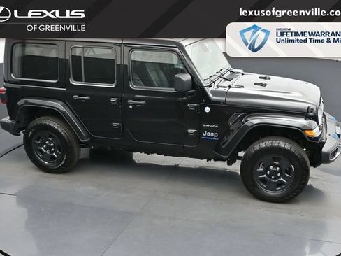 Used 2024 Jeep Wrangler Unlimited Sahara w/ Technology Group AWD/4WD image 42