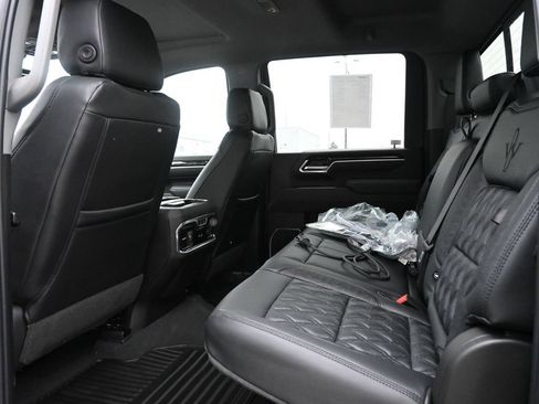 New 2026 Chevrolet Silverado 2500 LTZ w/ Trail Boss Package AWD/4WD image 18