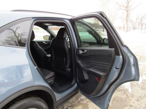 New 2025 Ford Escape ST-Line w/ Cold Weather Package image 17