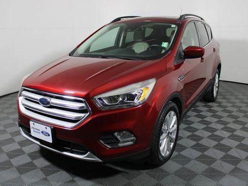 Certified 2019 Ford Escape SEL image 4
