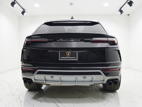 Used 2019 Lamborghini Urus AWD/4WD image 7