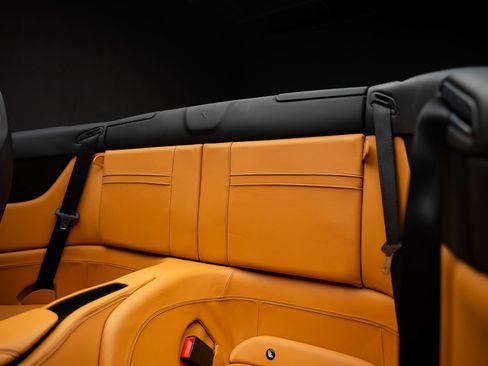 Used 2015 Ferrari California T RWD image 71