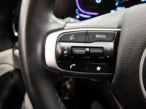 Certified 2025 Kia Sportage EX image 21