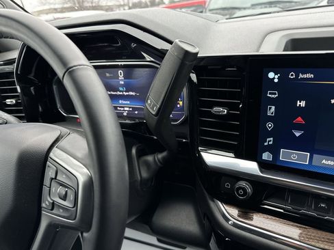 Used 2024 Chevrolet Silverado 1500 LT image 19