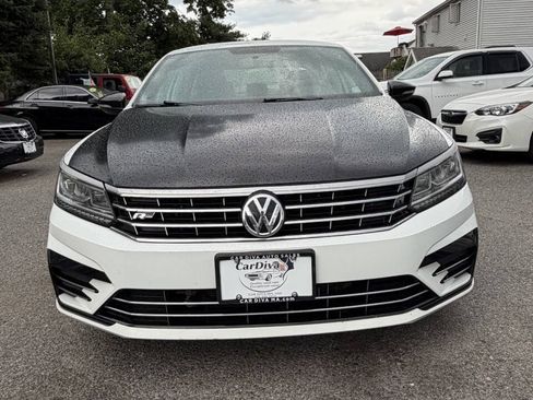 Used 2017 Volkswagen Passat 1.8T R-Line w/ R-Line Lighting Package FWD image 16