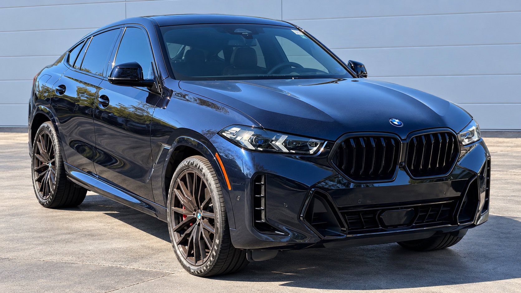 Used 2026 BMW X6 xDrive40i w/ Executive Package AWD/4WD image 1