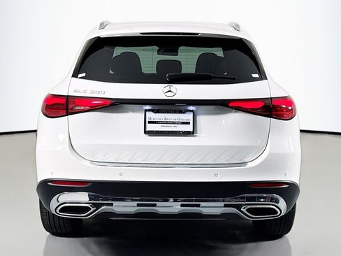 Certified 2026 Mercedes-Benz GLC 300 image 4
