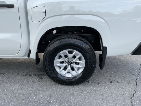 Used 2026 Nissan Frontier S AWD/4WD image 9