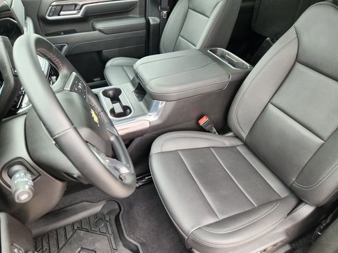 Used 2026 Chevrolet Silverado 2500 LTZ w/ LTZ Premium Texas Edition AWD/4WD image 14
