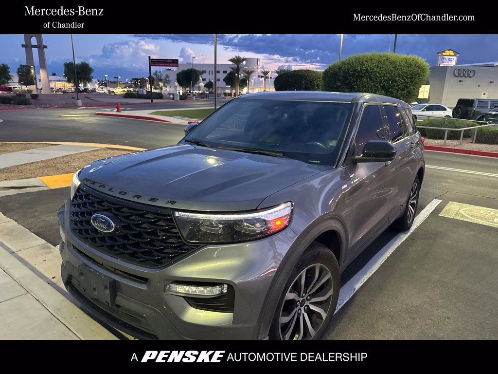 Used 2022 Ford Explorer ST-Line w/ Class IV Trailer Tow Package AWD/4WD image 1