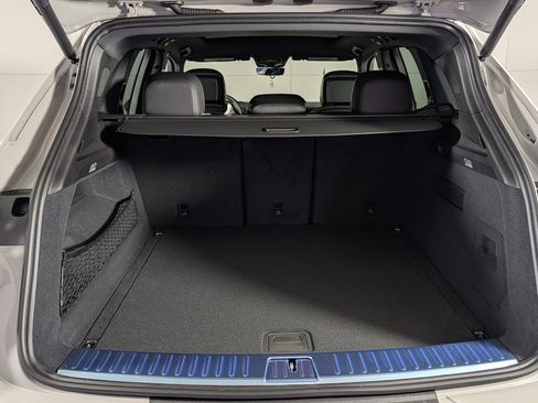 New 2026 Porsche Cayenne image 17