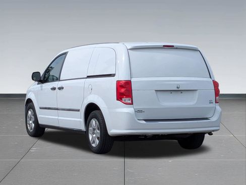 Used 2013 RAM C/V Tradesman FWD image 3