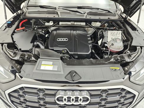 Used 2023 Audi Q5 2.0T Premium w/ Convenience Package AWD/4WD image 17