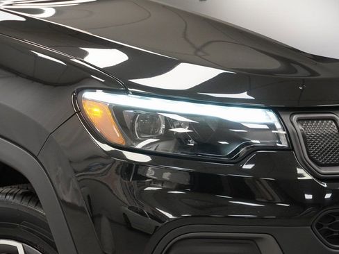 Certified 2022 Jeep Compass Trailhawk w/ Trailhawk Elite Group image 6