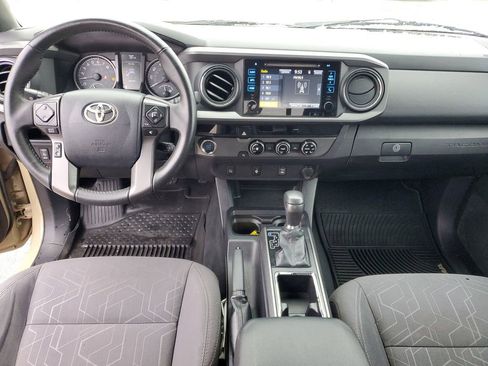 Used 2017 Toyota Tacoma SR5 image 20