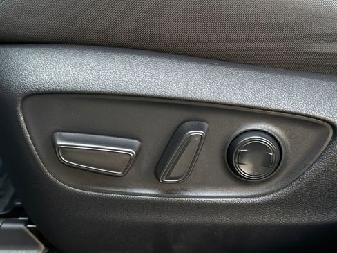 Used 2019 Toyota RAV4 XLE w/ Convenience Package image 23