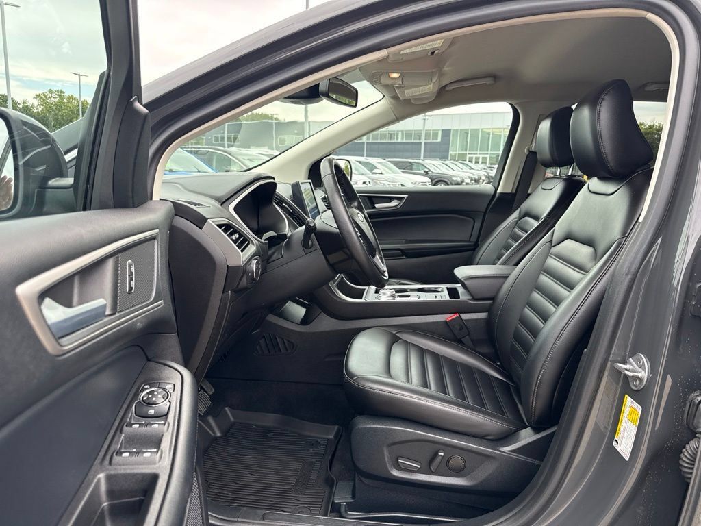 Used 2021 Ford Edge SEL w/ Convenience Package AWD/4WD image 7