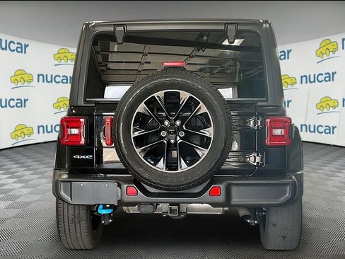 Used 2023 Jeep Wrangler Unlimited Sahara w/ Cold Weather Group AWD/4WD image 5