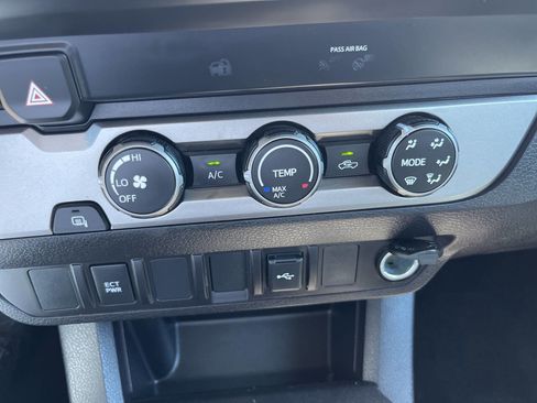 Used 2022 Toyota Tacoma SR w/ SR Convenience Package image 22