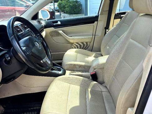 Used 2011 Volkswagen Jetta TDI image 4