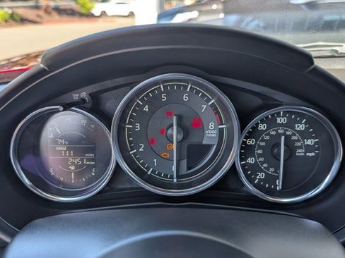 Used 2020 MAZDA MX-5 Miata Sport RWD image 16