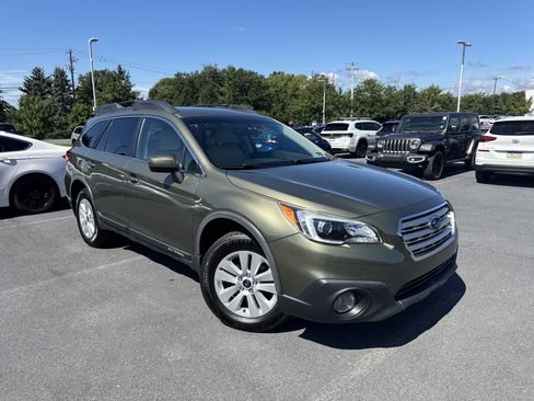 Used 2016 Subaru Outback 2.5i Premium AWD/4WD image 23