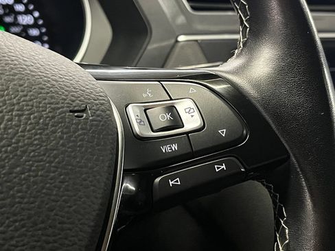 Certified 2021 Volkswagen Tiguan SE R-Line AWD/4WD image 27
