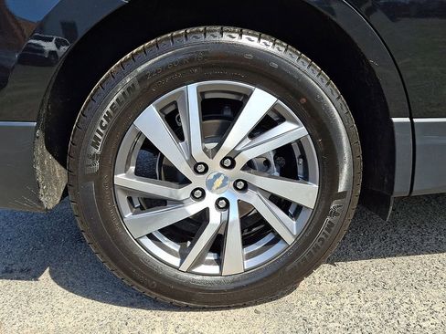 Used 2023 Chevrolet Equinox Premier image 35