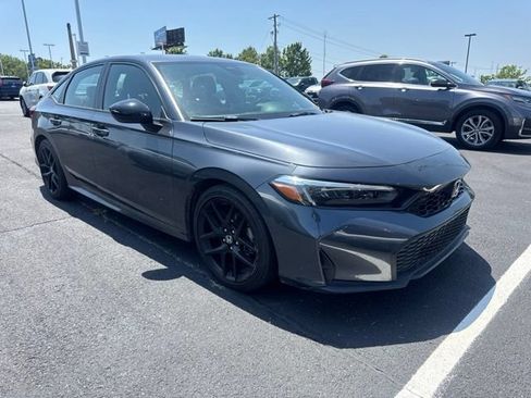 Used 2025 Honda Civic Sport image 3