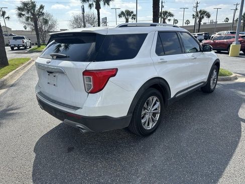 Used 2021 Ford Explorer Limited w/ Equipment Group 301A image 6