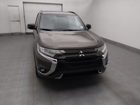 Used 2019 Mitsubishi Outlander LE AWD/4WD image 14